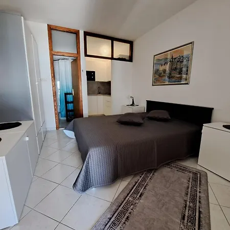 Apartmani Beba Trogir Room photo